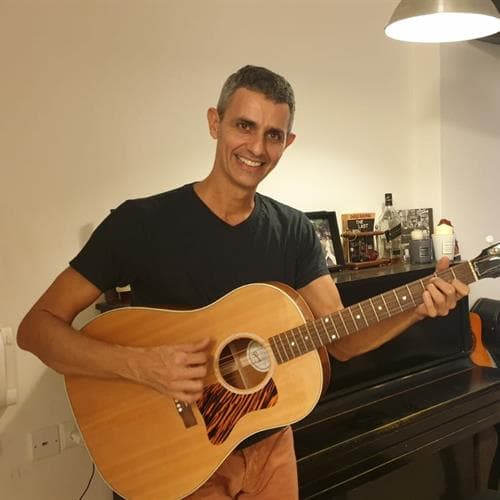 במשחק ובשיר עם רן זמיר שלב זחילה פעילות מוזיקלית